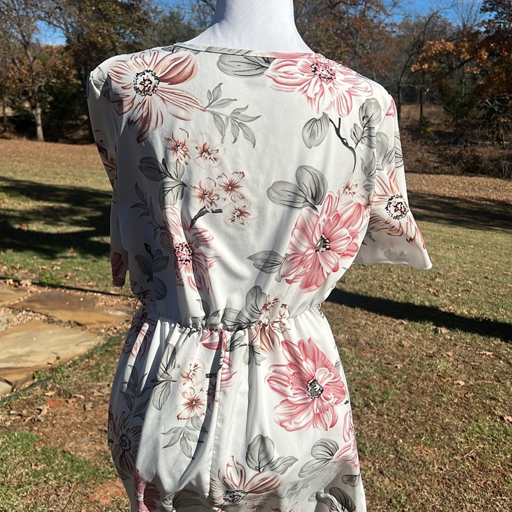 EMERY ROSE FLORAL DRESS … 560 - Picture 7 of 12
